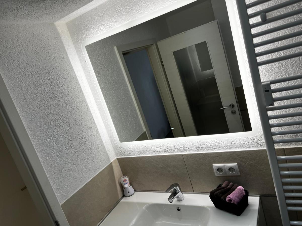 Moderne Wohnung mit Bergblick FDH Exterior foto